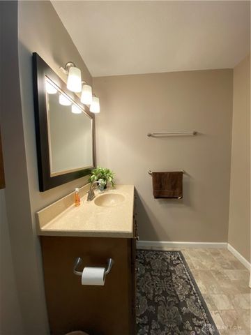 1811 Greenbriar Drive, Troy, OH 45373