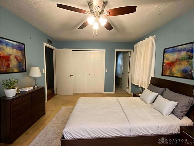 1811 Greenbriar Drive, Troy, OH 45373