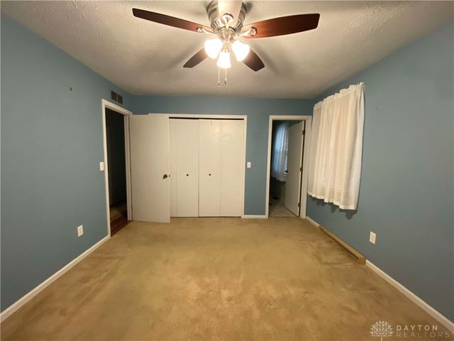 1811 Greenbriar Drive, Troy, OH 45373