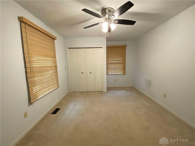 1811 Greenbriar Drive, Troy, OH 45373