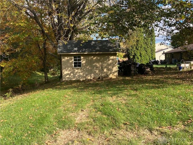 1811 Greenbriar Drive, Troy, OH 45373