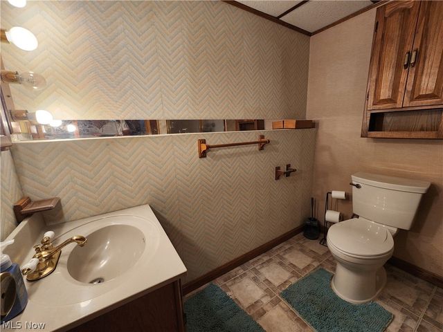 4566 Chatwood Drive, Stow, OH 44224