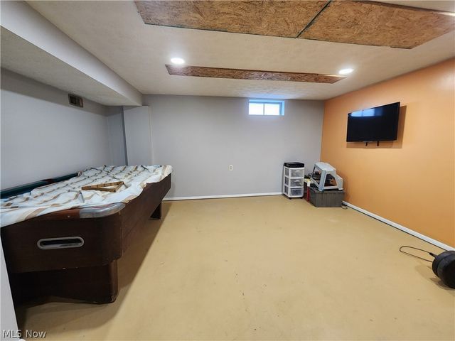 4566 Chatwood Drive, Stow, OH 44224