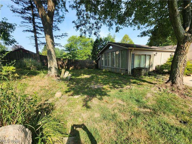 4566 Chatwood Drive, Stow, OH 44224
