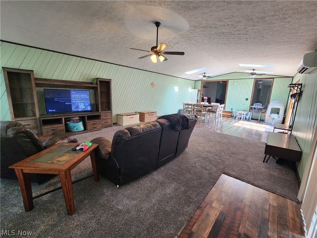 4566 Chatwood Drive, Stow, OH 44224