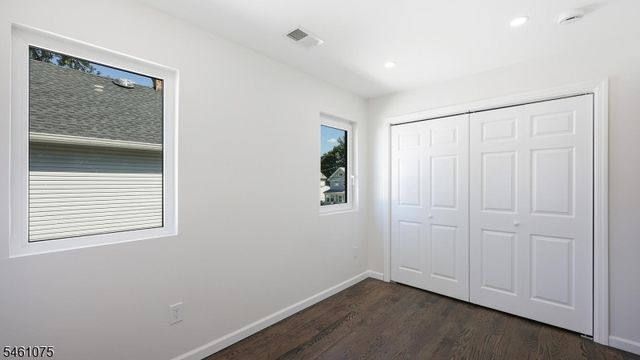13 Columbus Ave, Edison Twp., NJ 08817