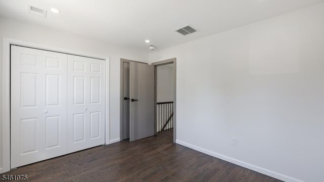 13 Columbus Ave, Edison Twp., NJ 08817