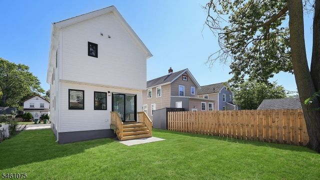 13 Columbus Ave, Edison Twp., NJ 08817