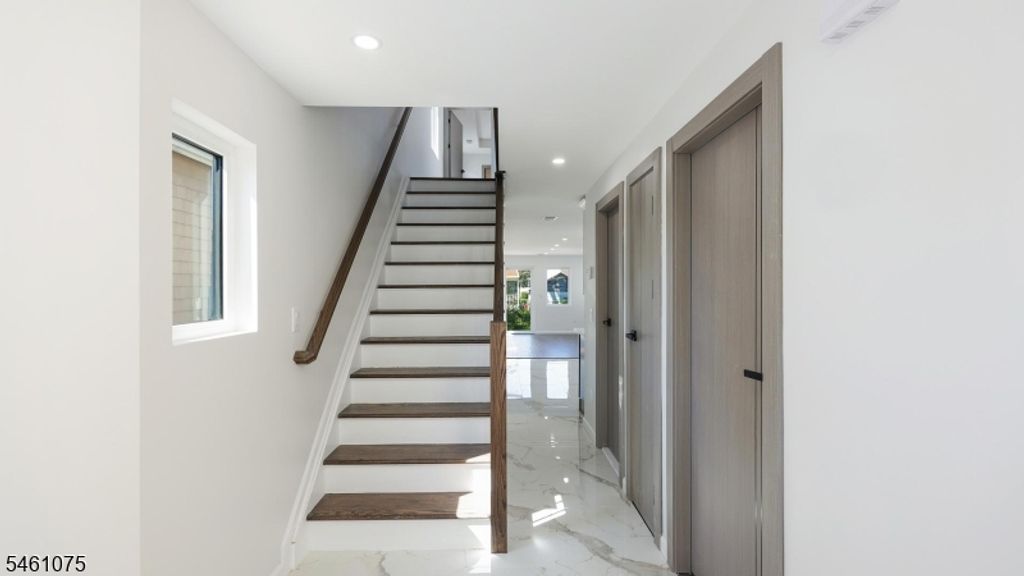 13 Columbus Ave, Edison Twp., NJ 08817 — photo 5