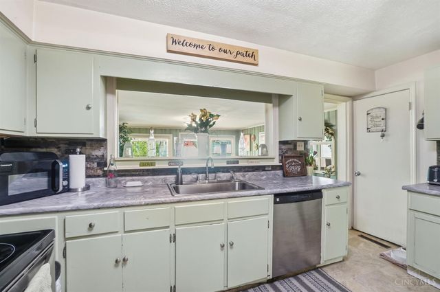 723 Adria Court, Middletown, OH 45044