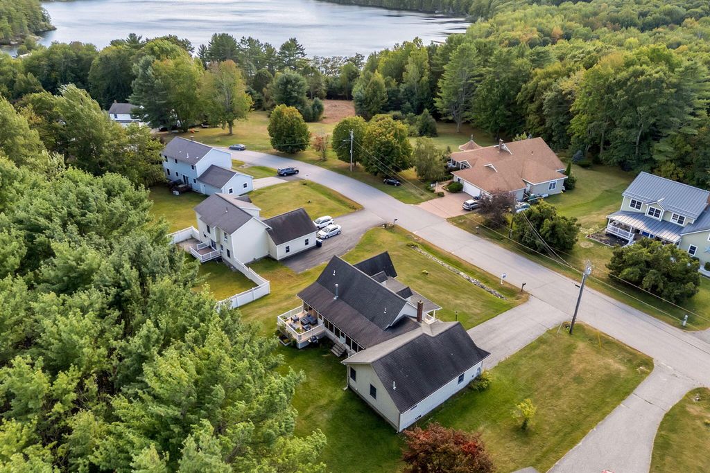 33 Waters Edge Drive, Lewiston, ME 04240 — photo 3