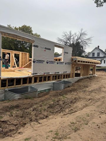 2140 Arkwright Street, Maplewood, MN 55117