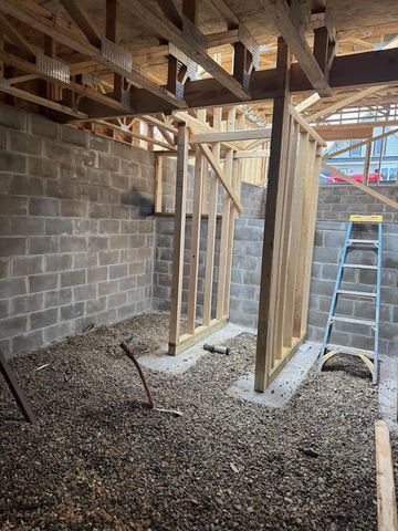 2140 Arkwright Street, Maplewood, MN 55117