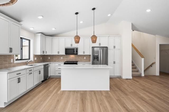 2140 Arkwright Street, Maplewood, MN 55117