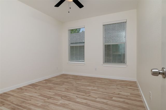 66 Lucas Lane, Edgecliff Village, TX 76134