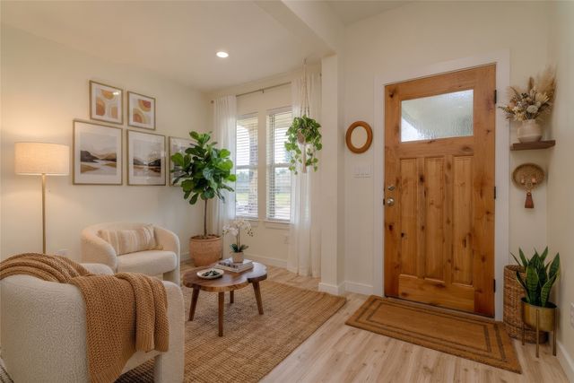66 Lucas Lane, Edgecliff Village, TX 76134