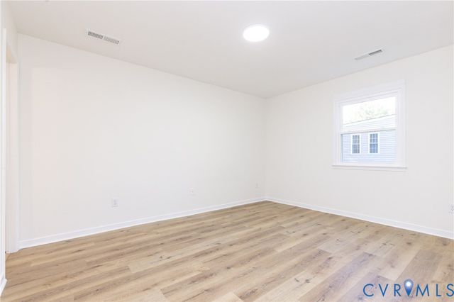 6015 Seaman Rd, Richmond, VA 23225