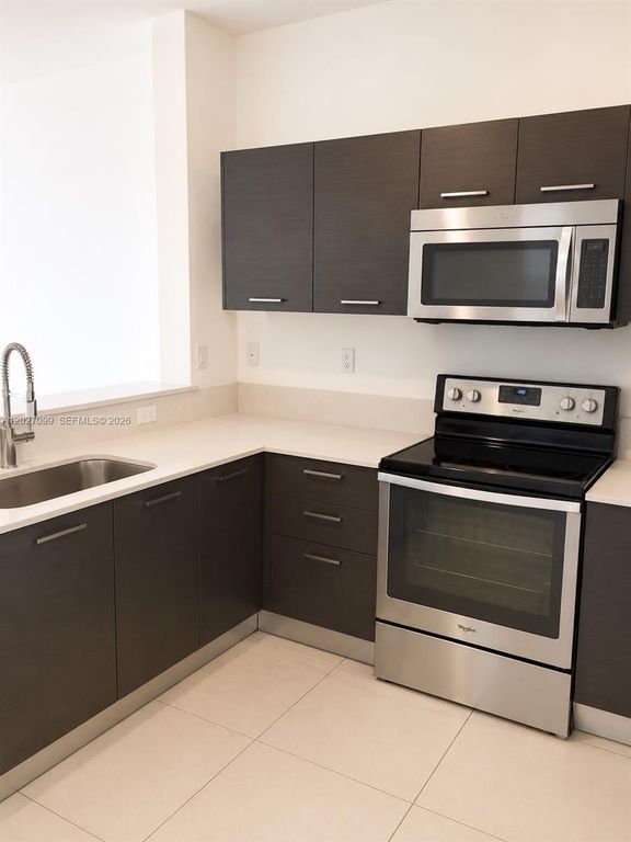 1370 NW 34th Way 1370, Lauderhill, FL 33311