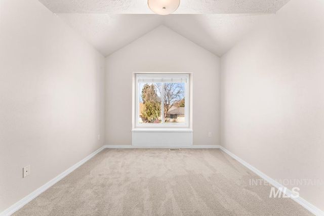 10251 W Cranberry Ct, Boise, ID 83704