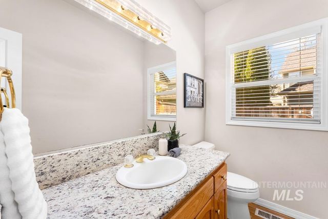 10251 W Cranberry Ct, Boise, ID 83704