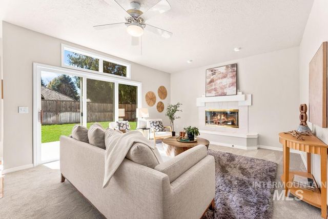 10251 W Cranberry Ct, Boise, ID 83704