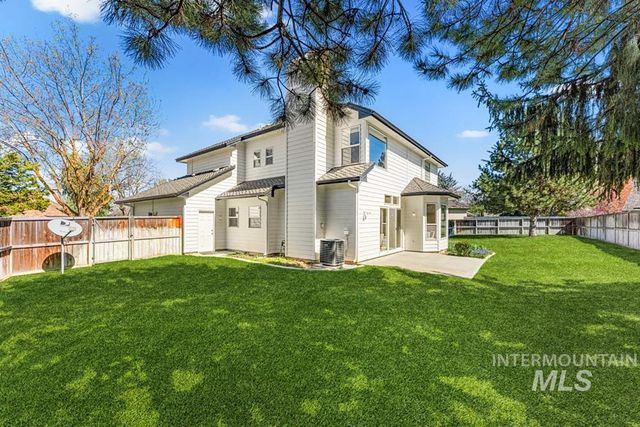 10251 W Cranberry Ct, Boise, ID 83704