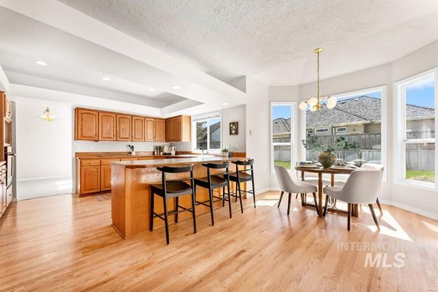 10251 W Cranberry Ct, Boise, ID 83704