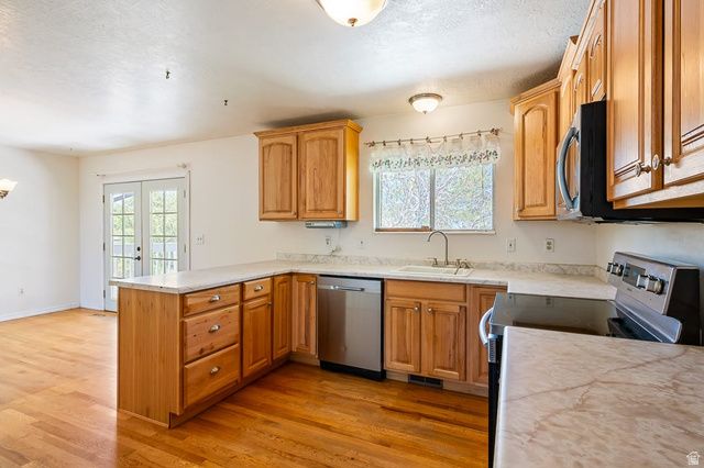 10140 S BUTTERCUP DR, Sandy, UT 84092
