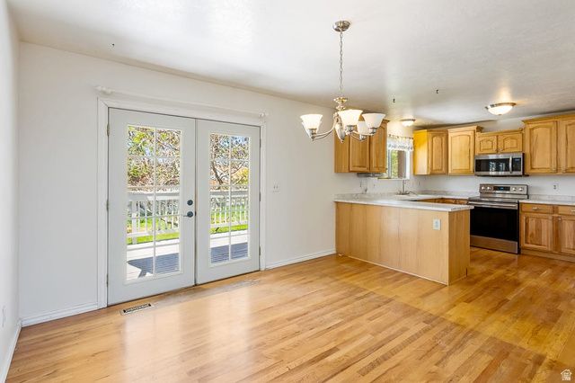 10140 S BUTTERCUP DR, Sandy, UT 84092