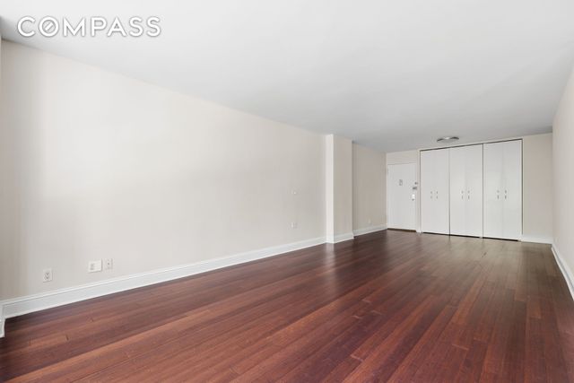 360 E 72nd St Apt A306, New York City, NY 10021