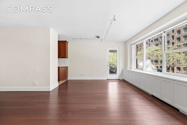 360 E 72nd St Apt A306, New York City, NY 10021