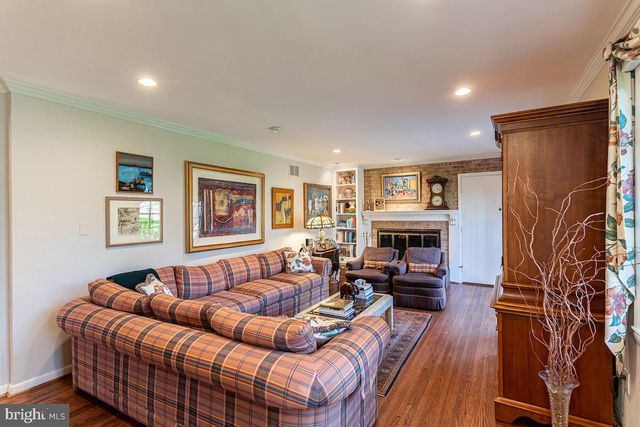 11905 VIEWCREST TER, Silver Spring, MD 20902