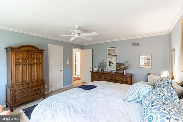 11905 VIEWCREST TER, Silver Spring, MD 20902