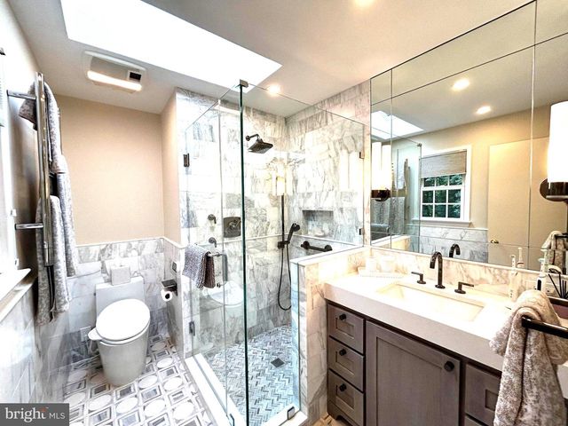 11905 VIEWCREST TER, Silver Spring, MD 20902