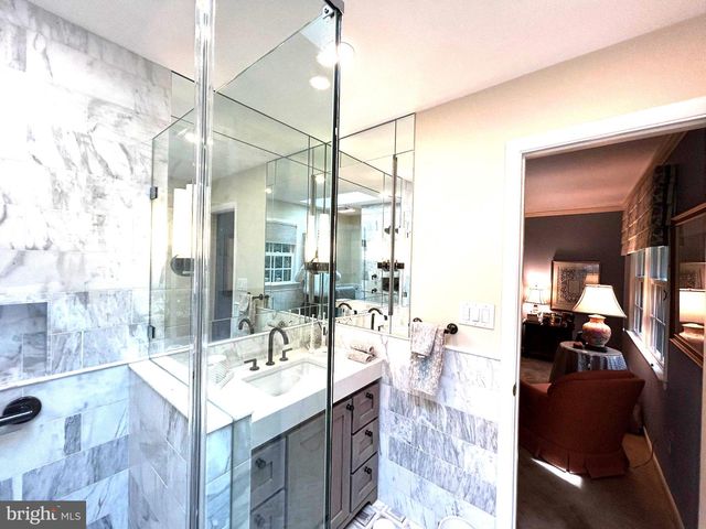 11905 VIEWCREST TER, Silver Spring, MD 20902
