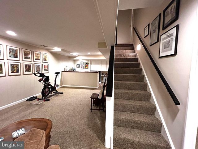 11905 VIEWCREST TER, Silver Spring, MD 20902