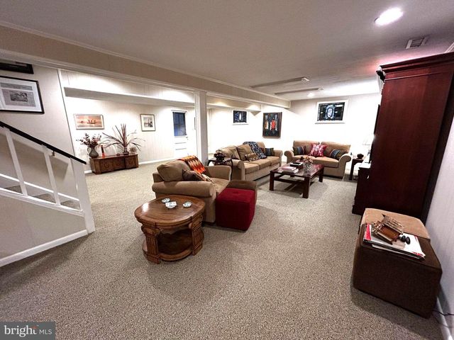 11905 VIEWCREST TER, Silver Spring, MD 20902