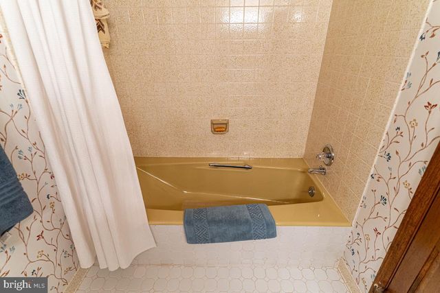 11905 VIEWCREST TER, Silver Spring, MD 20902