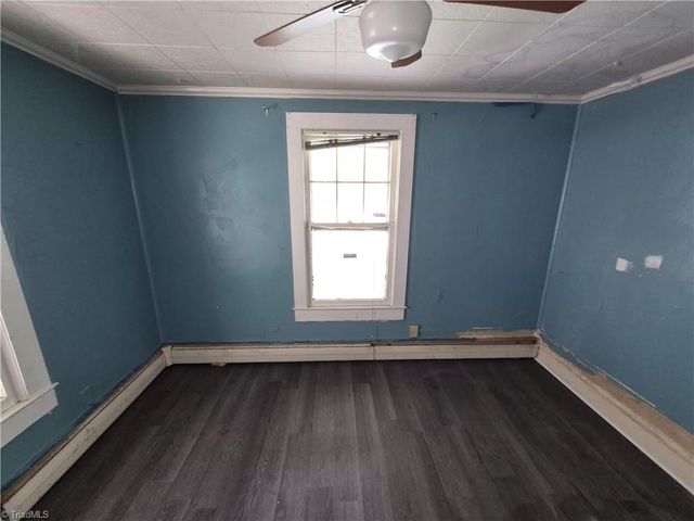 1819 J Avenue, Greensboro, NC 27403