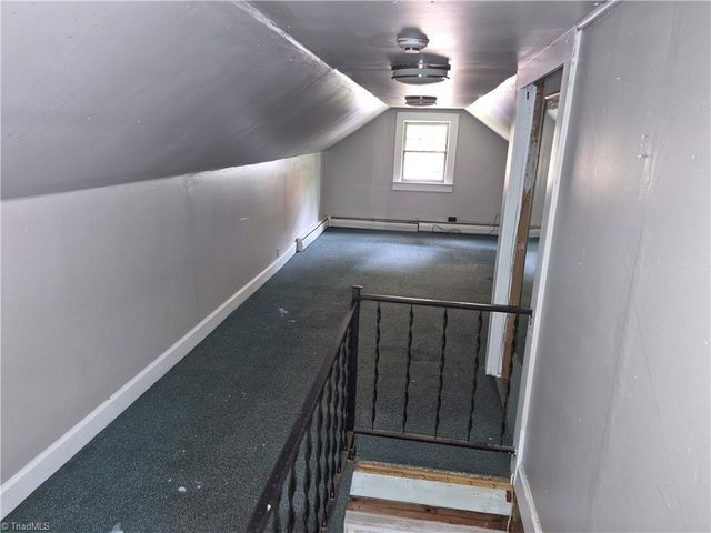 1819 J Avenue, Greensboro, NC 27403