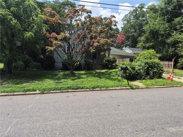 1819 J Avenue, Greensboro, NC 27403