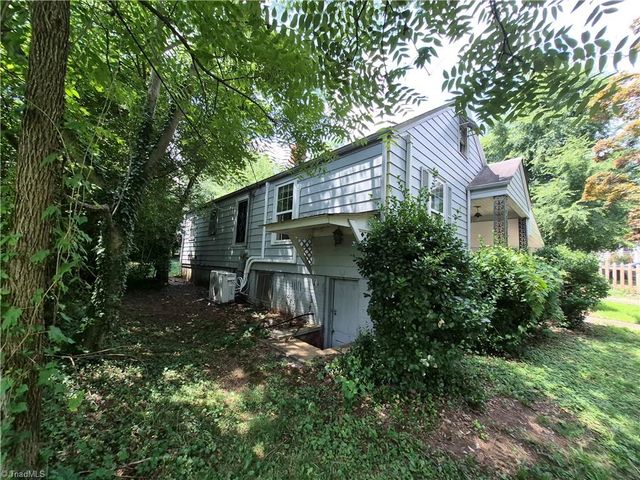 1819 J Avenue, Greensboro, NC 27403