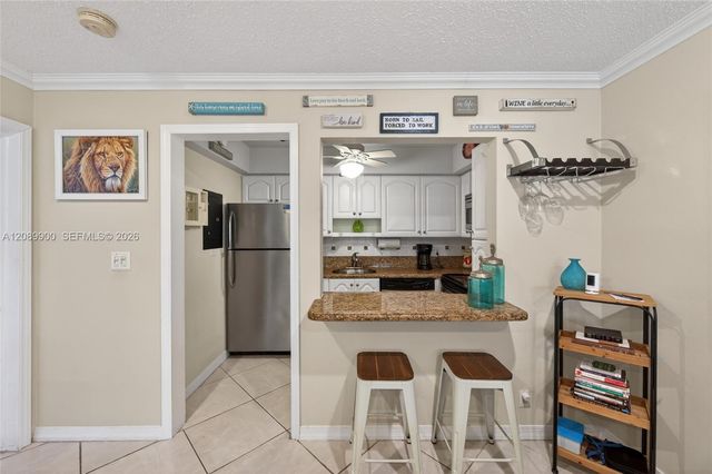 1308 Bayview Drive 2B, Fort Lauderdale, FL 33304
