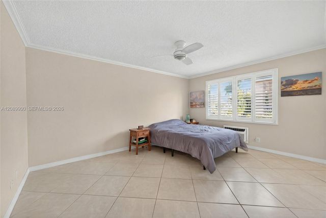 1308 Bayview Drive 2B, Fort Lauderdale, FL 33304