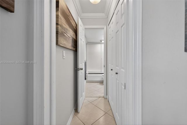 1308 Bayview Drive 2B, Fort Lauderdale, FL 33304