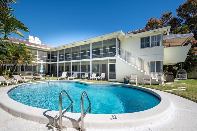 1308 Bayview Drive 2B, Fort Lauderdale, FL 33304