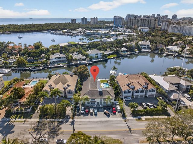 1308 Bayview Drive 2B, Fort Lauderdale, FL 33304