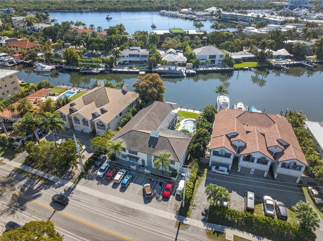 1308 Bayview Drive 2B, Fort Lauderdale, FL 33304
