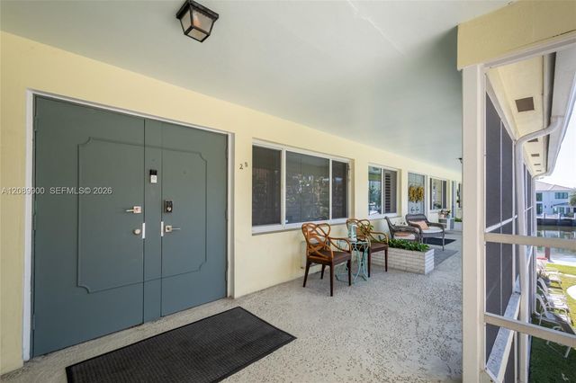 1308 Bayview Drive 2B, Fort Lauderdale, FL 33304