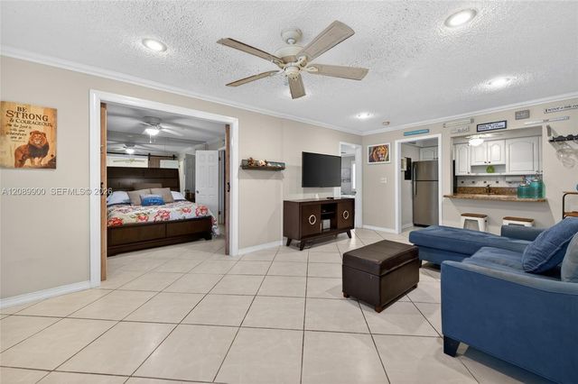 1308 Bayview Drive 2B, Fort Lauderdale, FL 33304